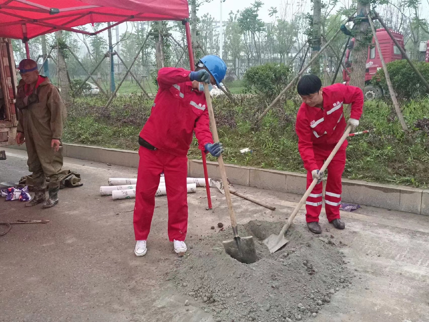 琼中管道疏通哪家好】及时进行市政管道清淤