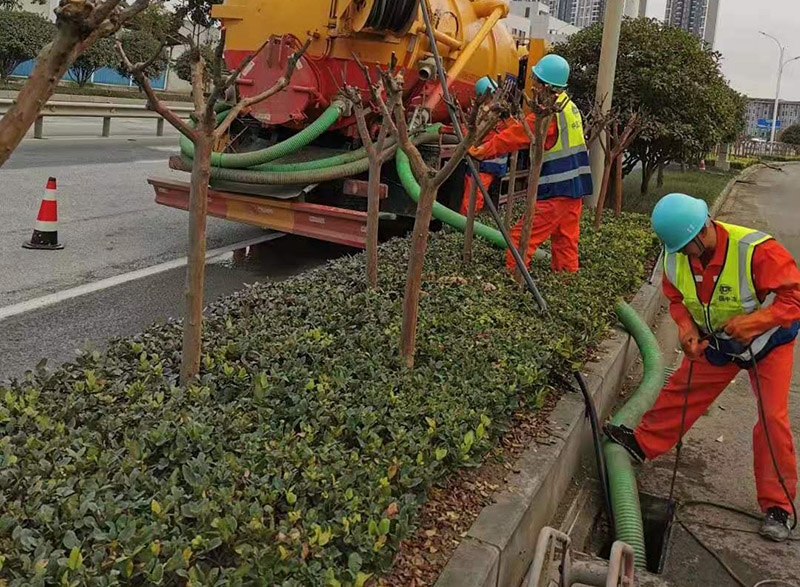 琼中市政管道清淤